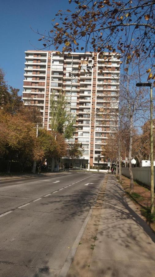 Alquiler Departamento con Vista y 3 Ambientes en Las Condes Santiago de Chile