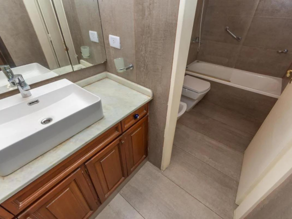 Venta Martínez Casa con Gran Ubicación 4 Dormitorios a 2 Cuadras del Río