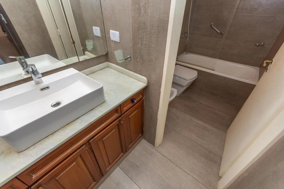 Venta Martínez Casa con Gran Ubicación 4 Dormitorios a 2 Cuadras del Río