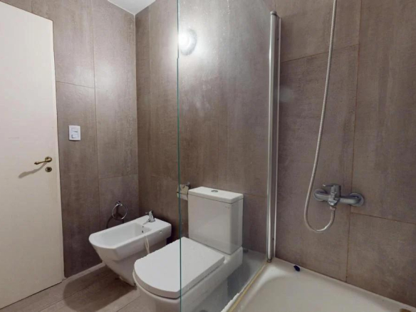Venta Martínez Casa con Gran Ubicación 4 Dormitorios a 2 Cuadras del Río