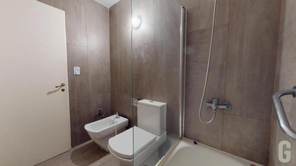 Venta Martínez Casa con Gran Ubicación 4 Dormitorios a 2 Cuadras del Río