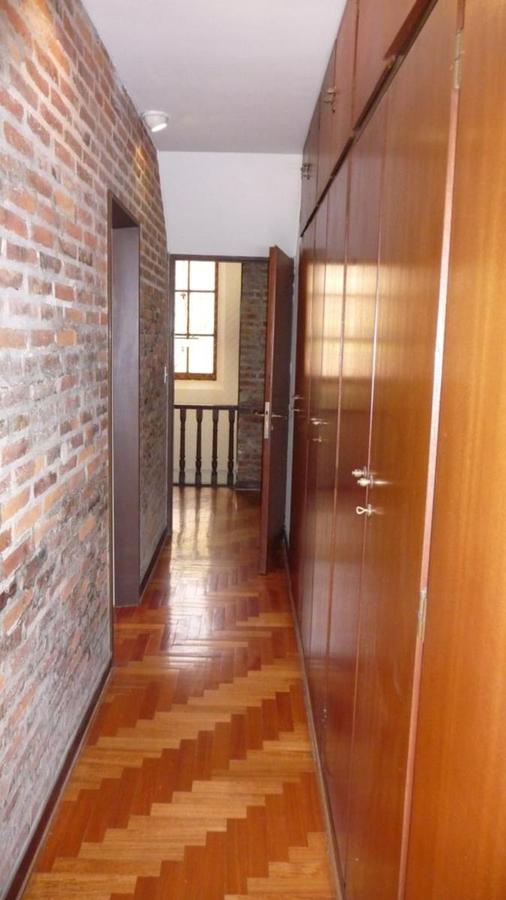 Venta Martínez Casa con Gran Ubicación 4 Dormitorios a 2 Cuadras del Río