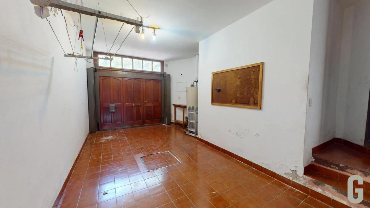 Venta Martínez Casa con Gran Ubicación 4 Dormitorios a 2 Cuadras del Río