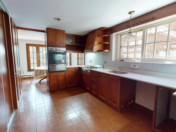Venta Martínez Casa con Gran Ubicación 4 Dormitorios a 2 Cuadras del Río