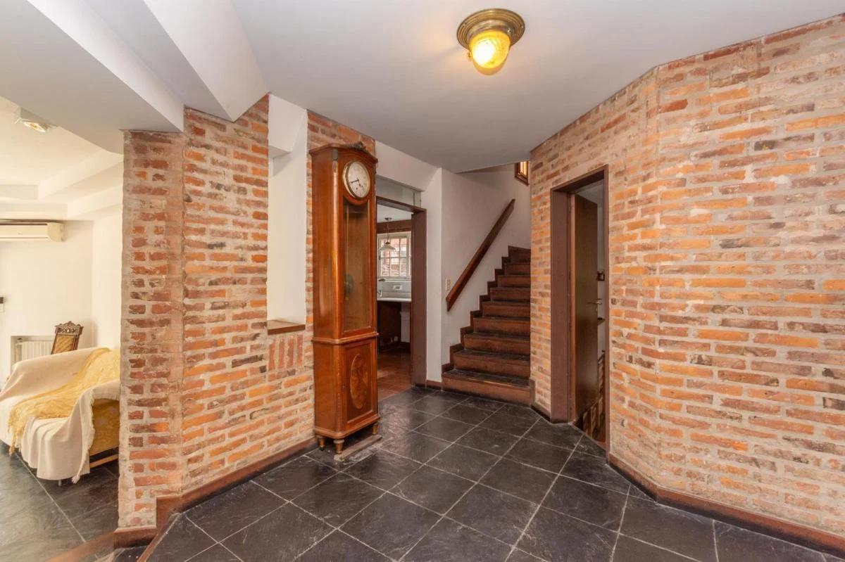 Venta Martínez Casa con Gran Ubicación 4 Dormitorios a 2 Cuadras del Río
