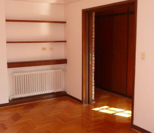 Venta Martínez Casa con Gran Ubicación 4 Dormitorios a 2 Cuadras del Río