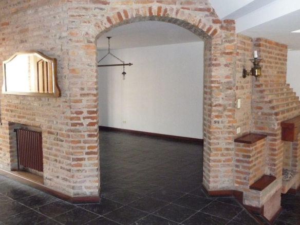 Venta Martínez Casa con Gran Ubicación 4 Dormitorios a 2 Cuadras del Río