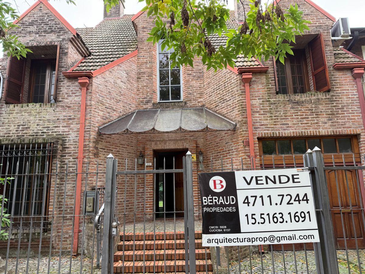 Venta Martínez Casa con Gran Ubicación 4 Dormitorios a 2 Cuadras del Río