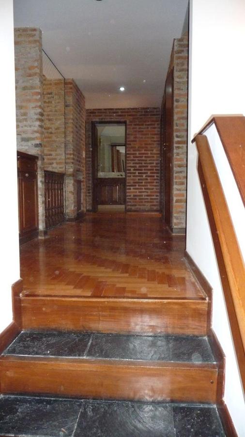 Venta Martínez Casa con Gran Ubicación 4 Dormitorios a 2 Cuadras del Río