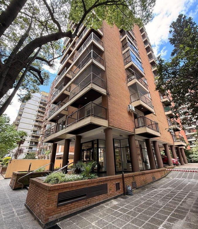 Venta Departamento 3 Ambientes con Vista y Terrazas en Torre en Acassuso