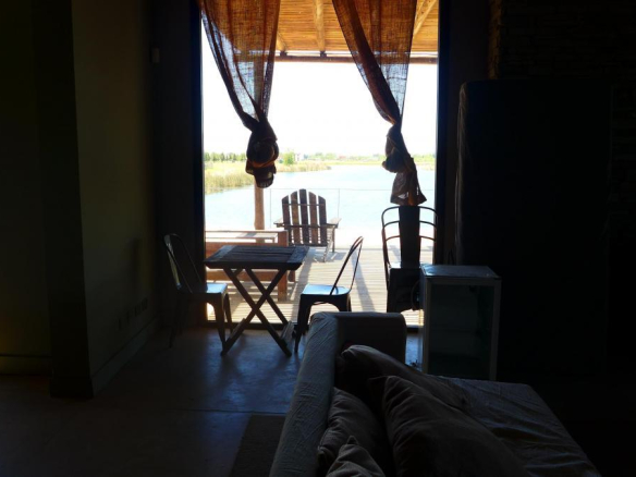 Venta Lote a Laguna Barrio El Naudir con proyecto incluido