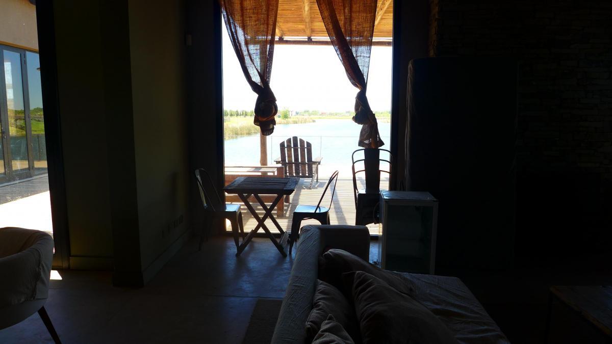 Venta Lote a Laguna Barrio El Naudir con proyecto incluido