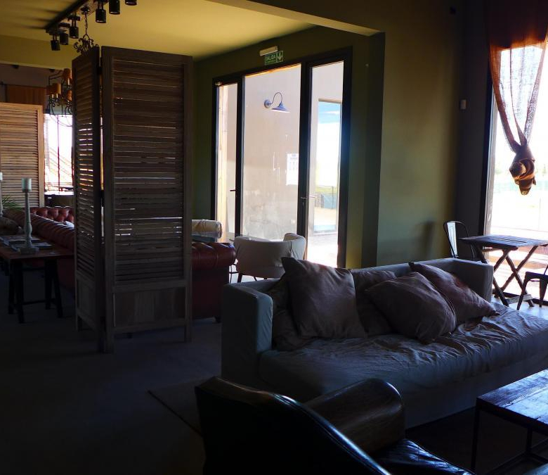 Venta Lote a Laguna Barrio El Naudir con proyecto incluido