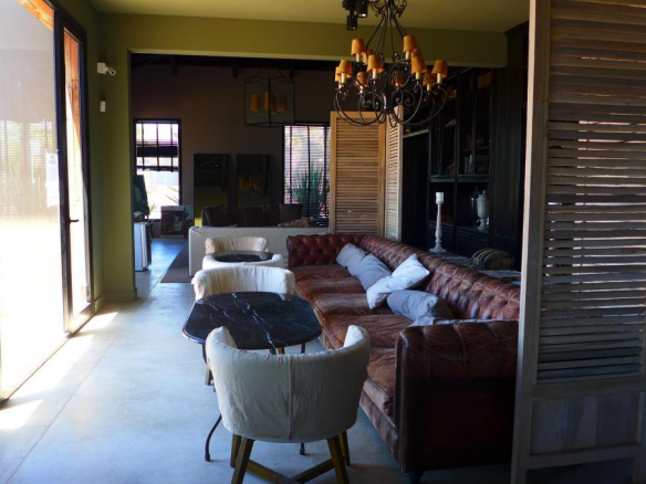 Venta Lote a Laguna Barrio El Naudir con proyecto incluido