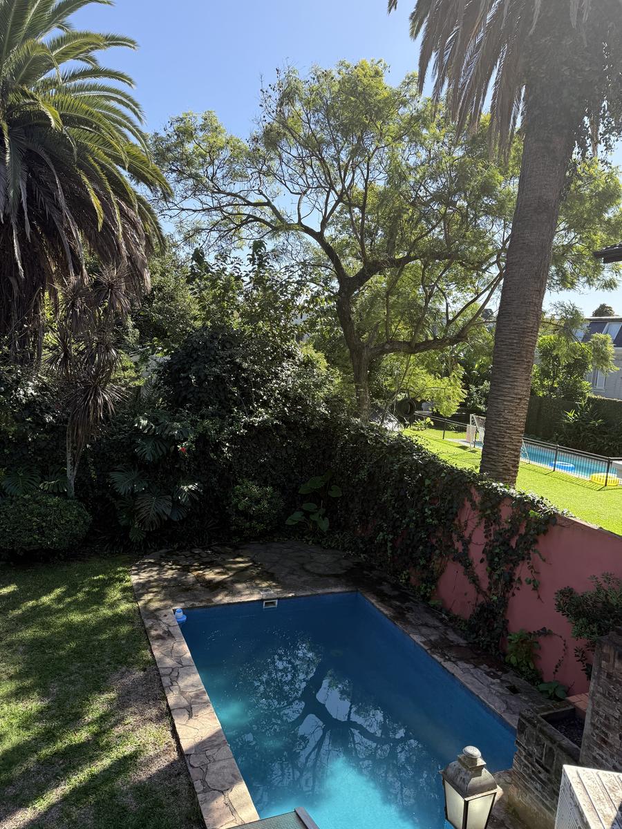 Venta Martínez Casa con Gran Ubicación 4 Dormitorios a 2 Cuadras del Río