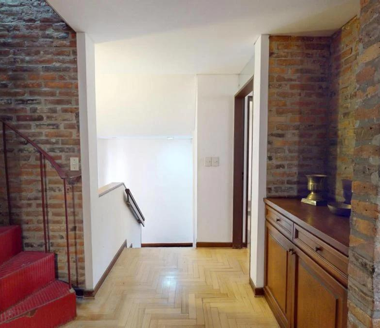Venta Martínez Casa con Gran Ubicación 4 Dormitorios a 2 Cuadras del Río
