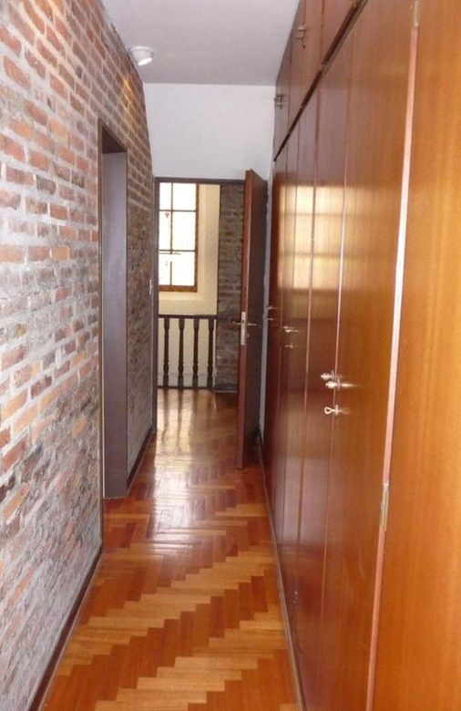 Venta Martínez Casa con Gran Ubicación 4 Dormitorios a 2 Cuadras del Río