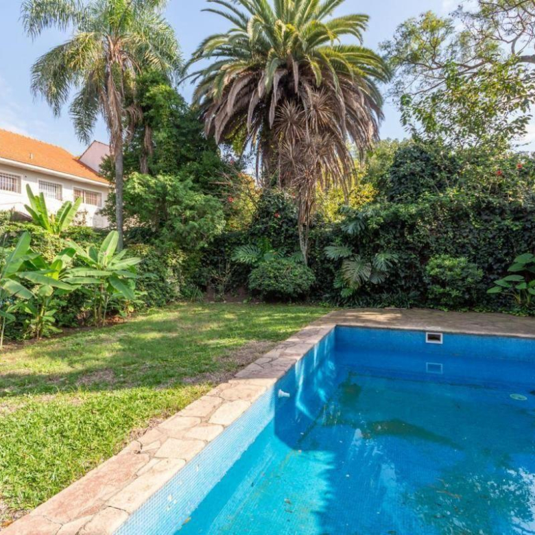 Venta Martínez Casa con Gran Ubicación 4 Dormitorios a 2 Cuadras del Río