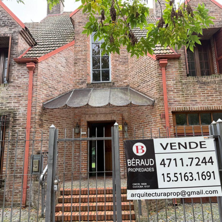 Venta Martínez Casa con Gran Ubicación 4 Dormitorios a 2 Cuadras del Río