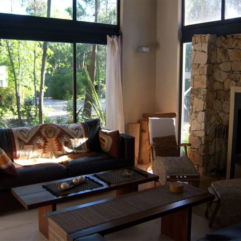 Alquiler Cariló Casa 5 dormitorios Moderna en el Bosque