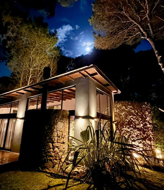 Alquiler Cariló Casa 5 dormitorios Moderna en el Bosque