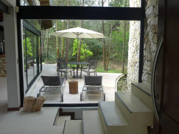Alquiler Cariló Casa 5 dormitorios Moderna en el Bosque