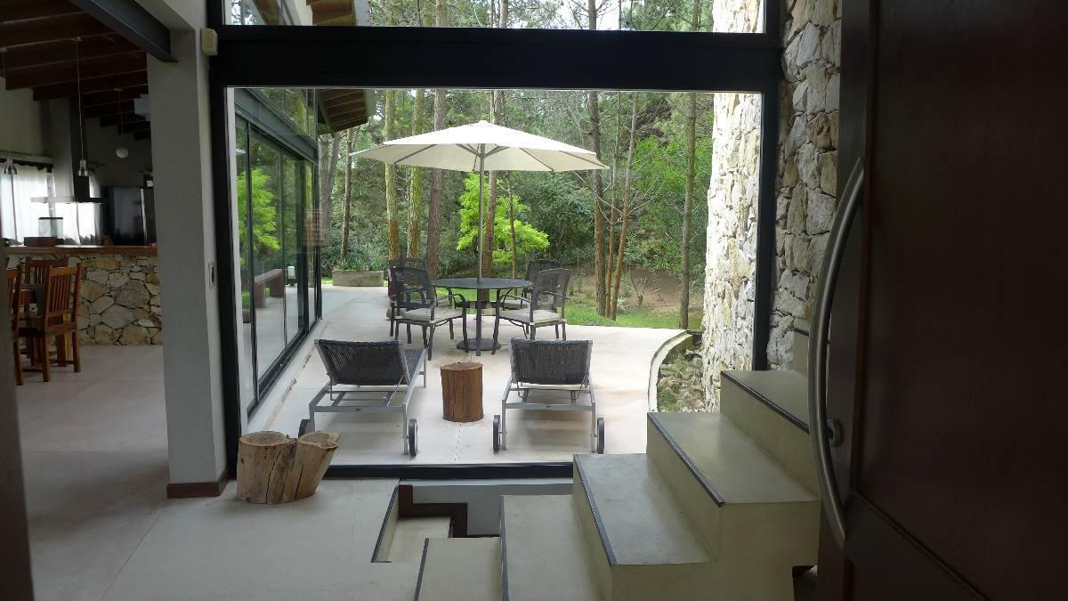 Alquiler Cariló Casa 5 dormitorios Moderna en el Bosque