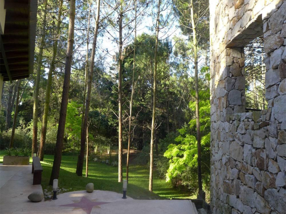 Alquiler Cariló Casa 5 dormitorios Moderna en el Bosque