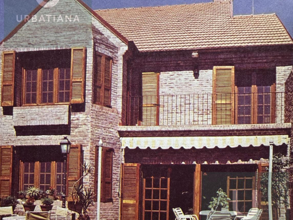 Venta Martínez Casa con Gran Ubicación 4 Dormitorios a 2 Cuadras del Río