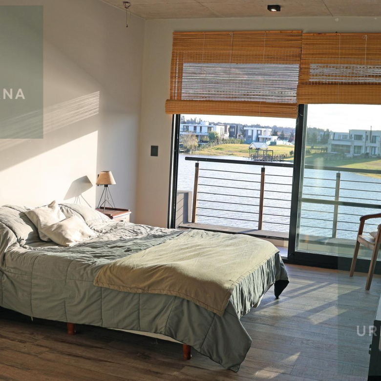 Casa en Venta con Muelle Propio sobre el Río – El Naudir, Escobar