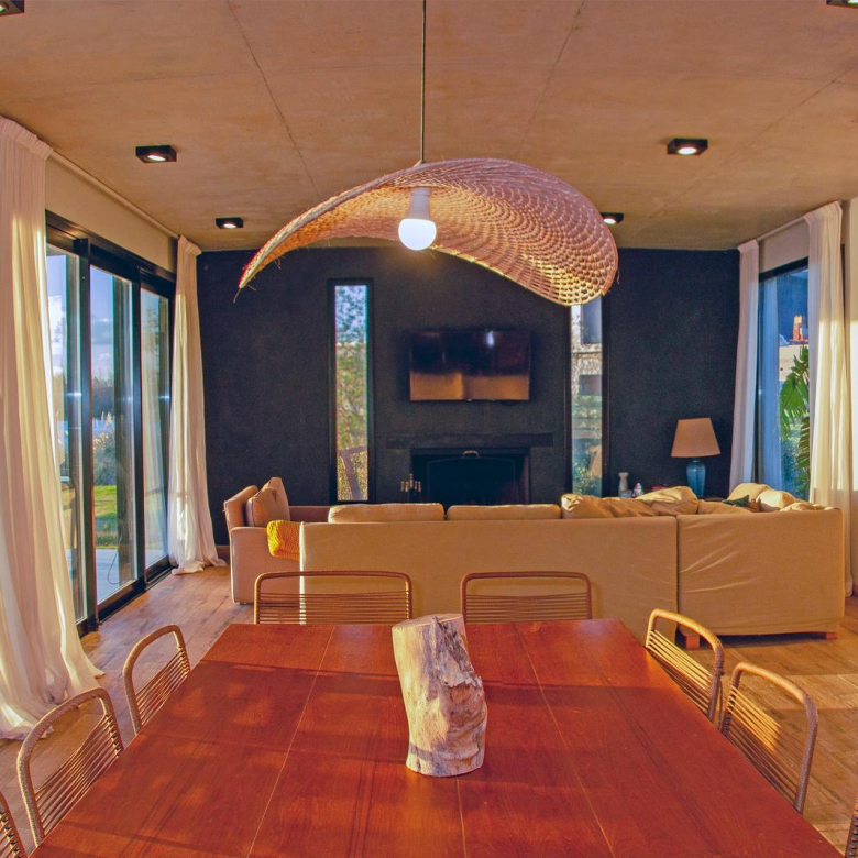 Casa en Venta con Muelle Propio sobre el Río – El Naudir, Escobar